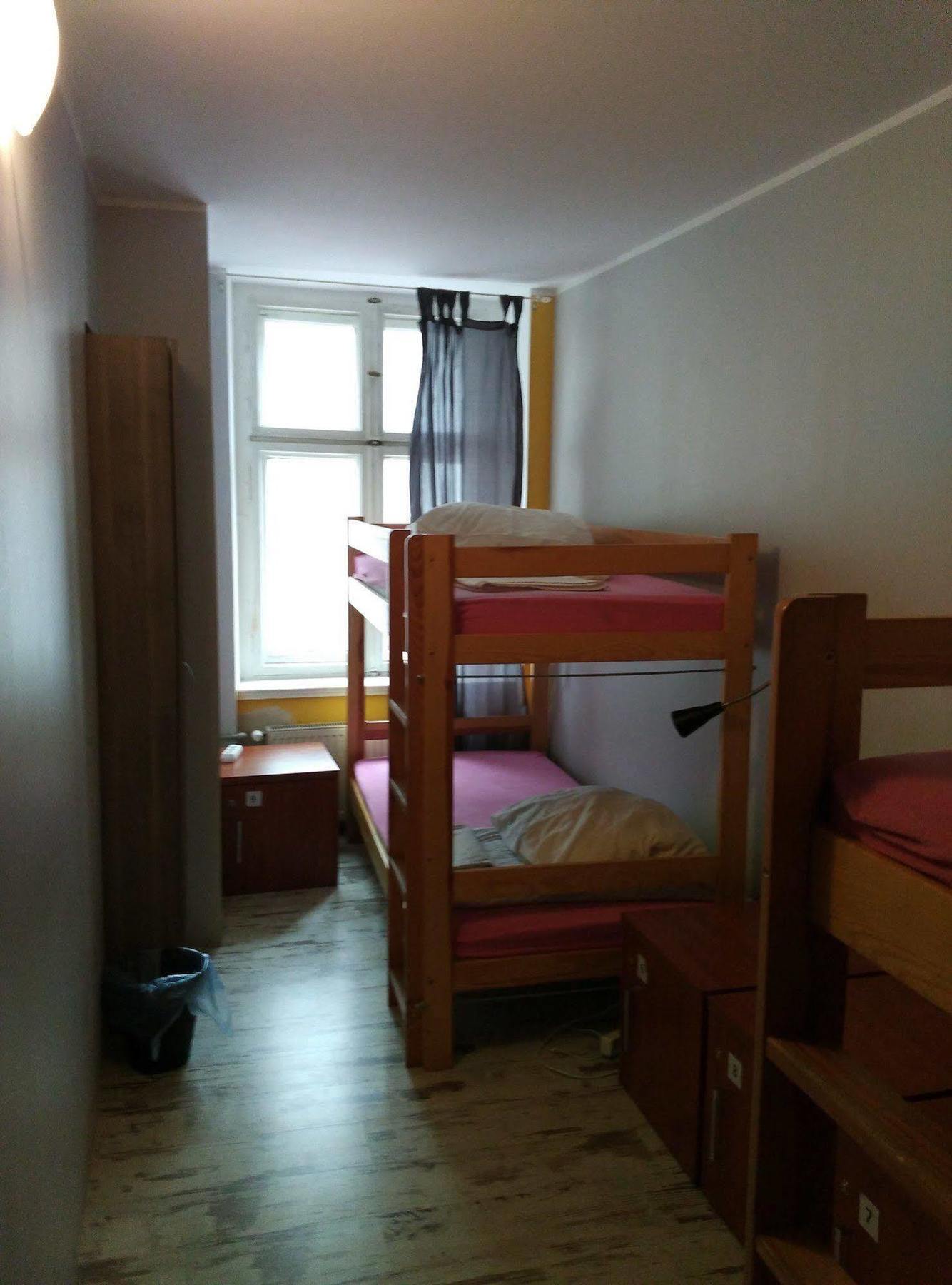 Frolic Goats Hostel Poznań Extérieur photo