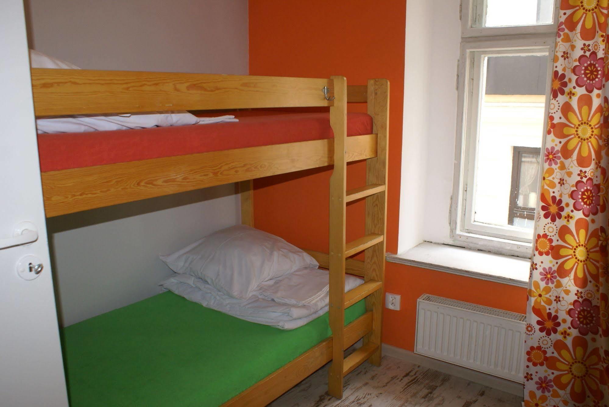 Frolic Goats Hostel Poznań Extérieur photo