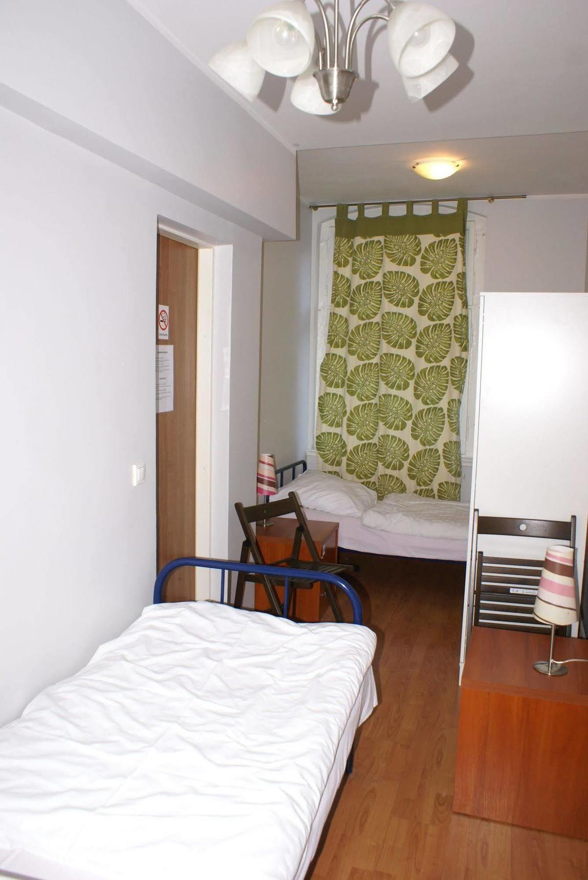 Frolic Goats Hostel Poznań Extérieur photo