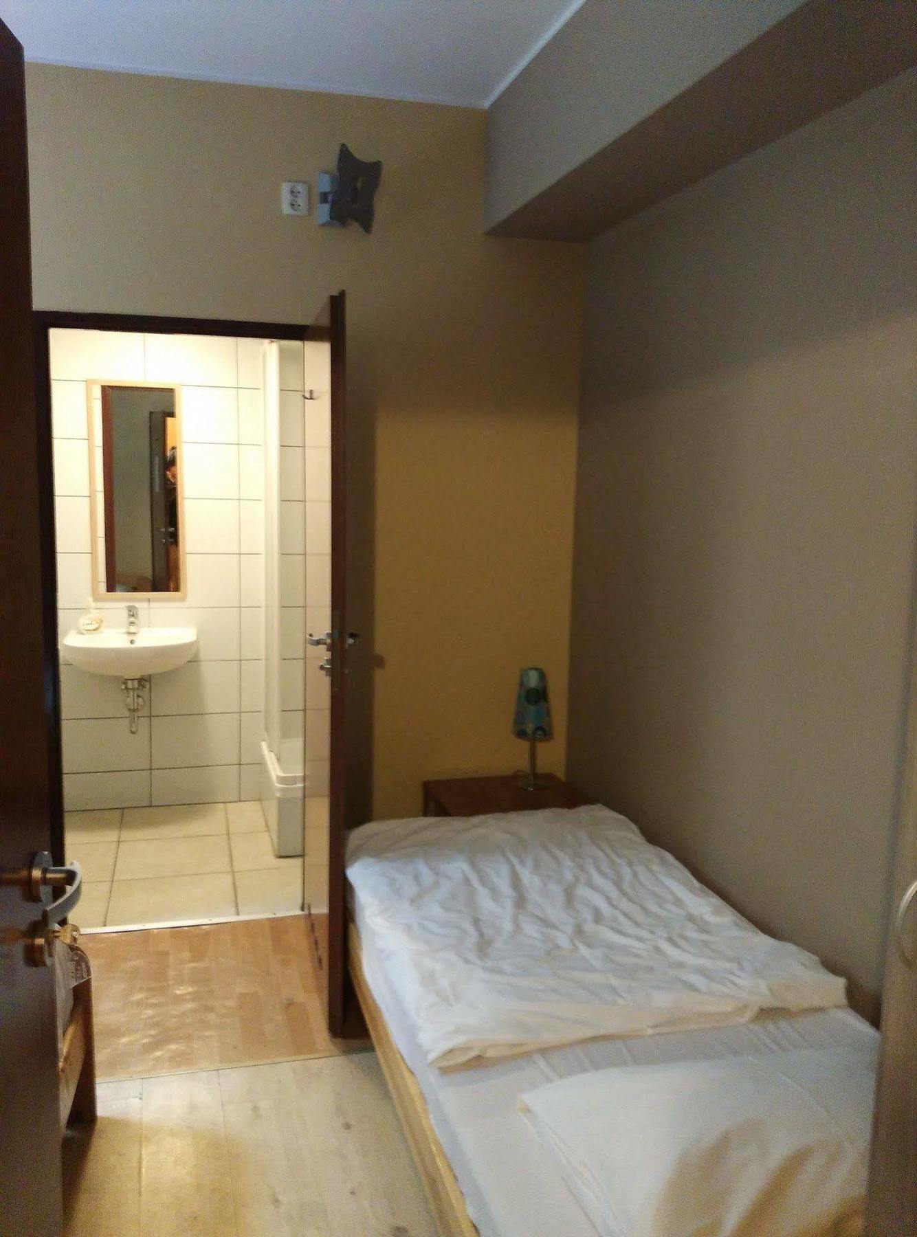 Frolic Goats Hostel Poznań Extérieur photo