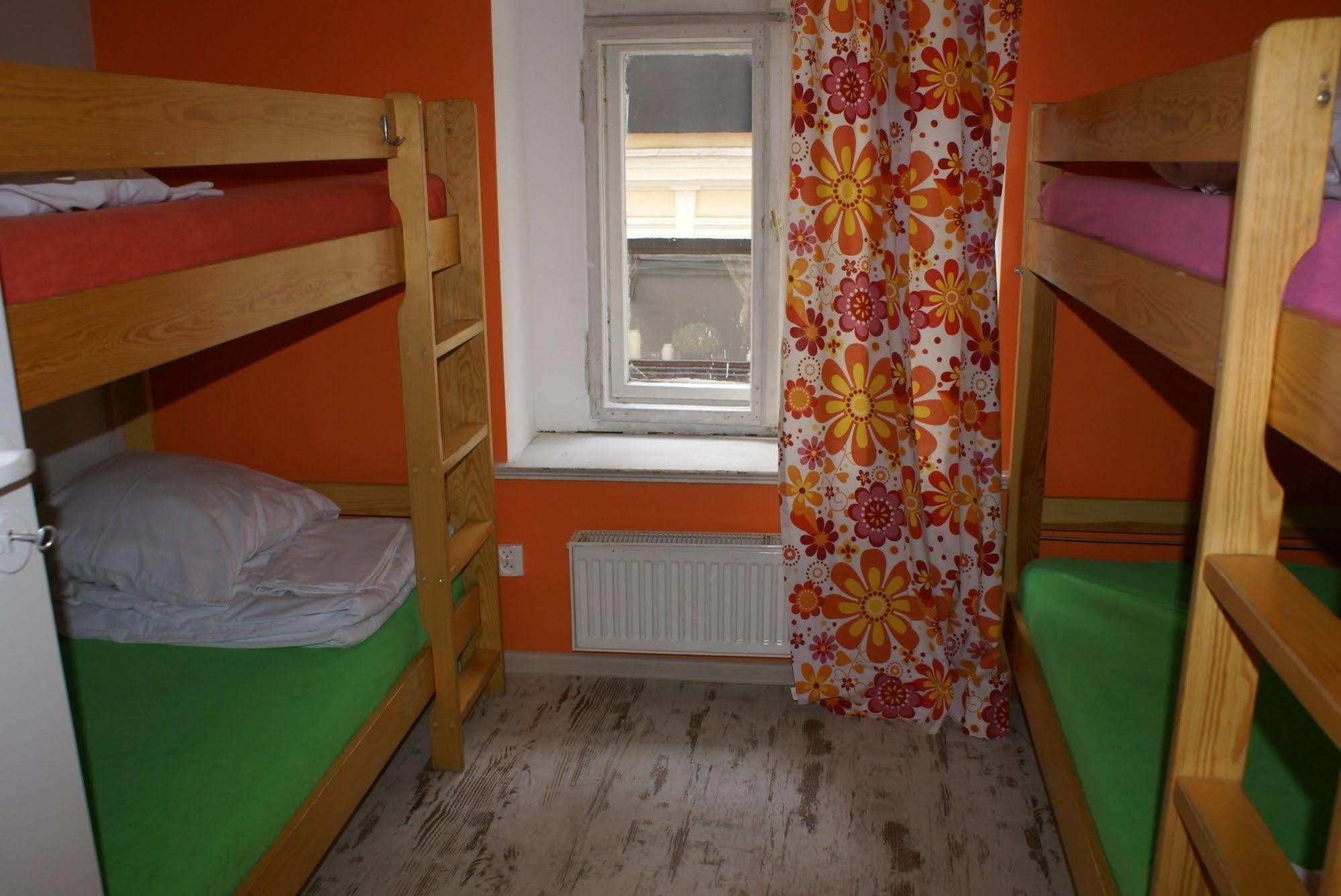 Frolic Goats Hostel Poznań Extérieur photo