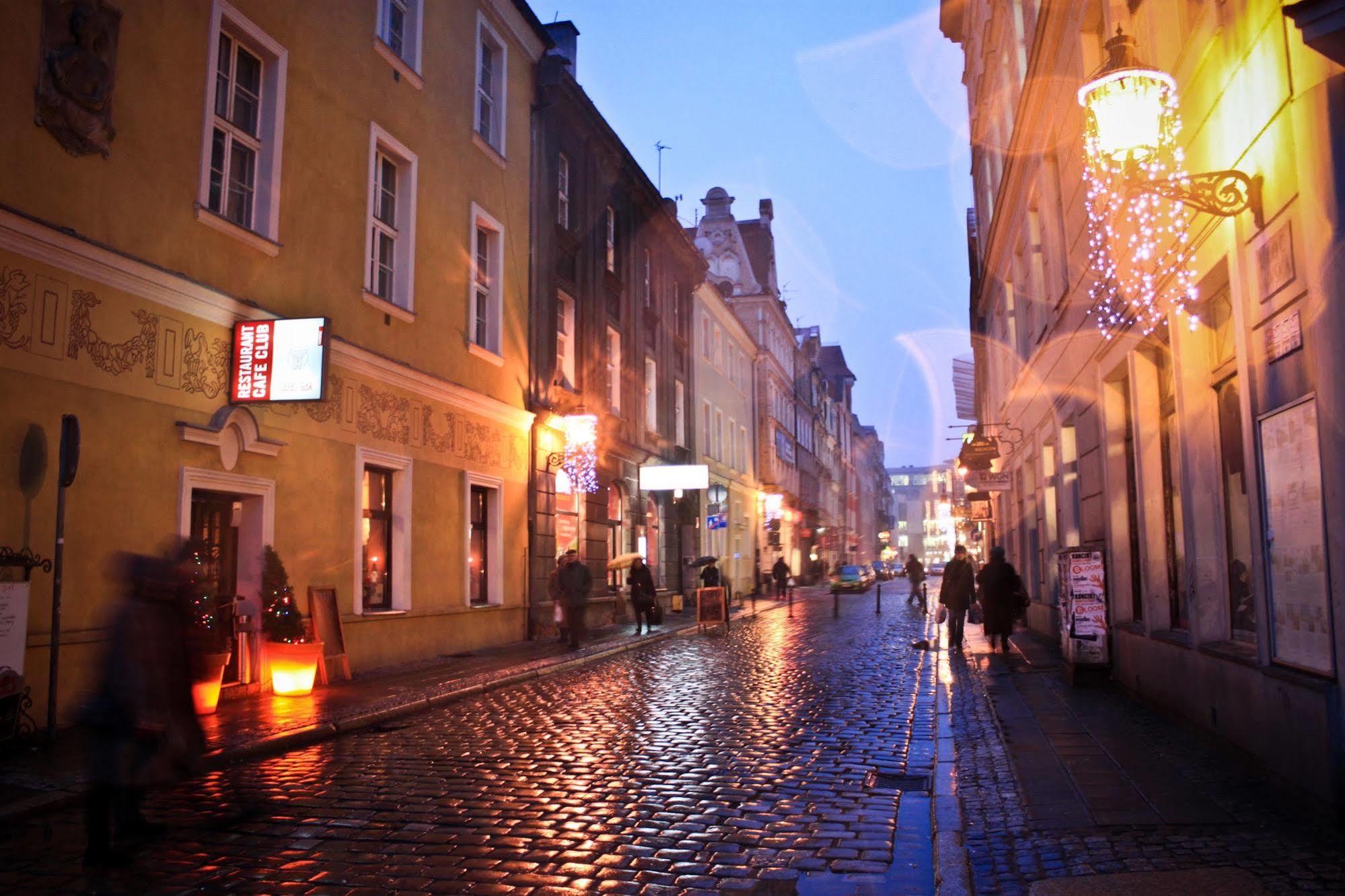 Frolic Goats Hostel Poznań Extérieur photo